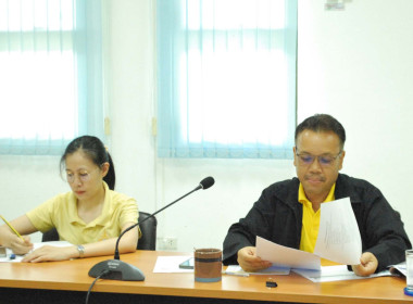 เป็นประธานการประชุม ข้าราชการ พนักงานราชการ และเจ้าหน้าที่ พารามิเตอร์รูปภาพ 2